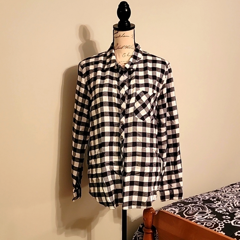 NWT White w/splash of silver plaid Shirt XL